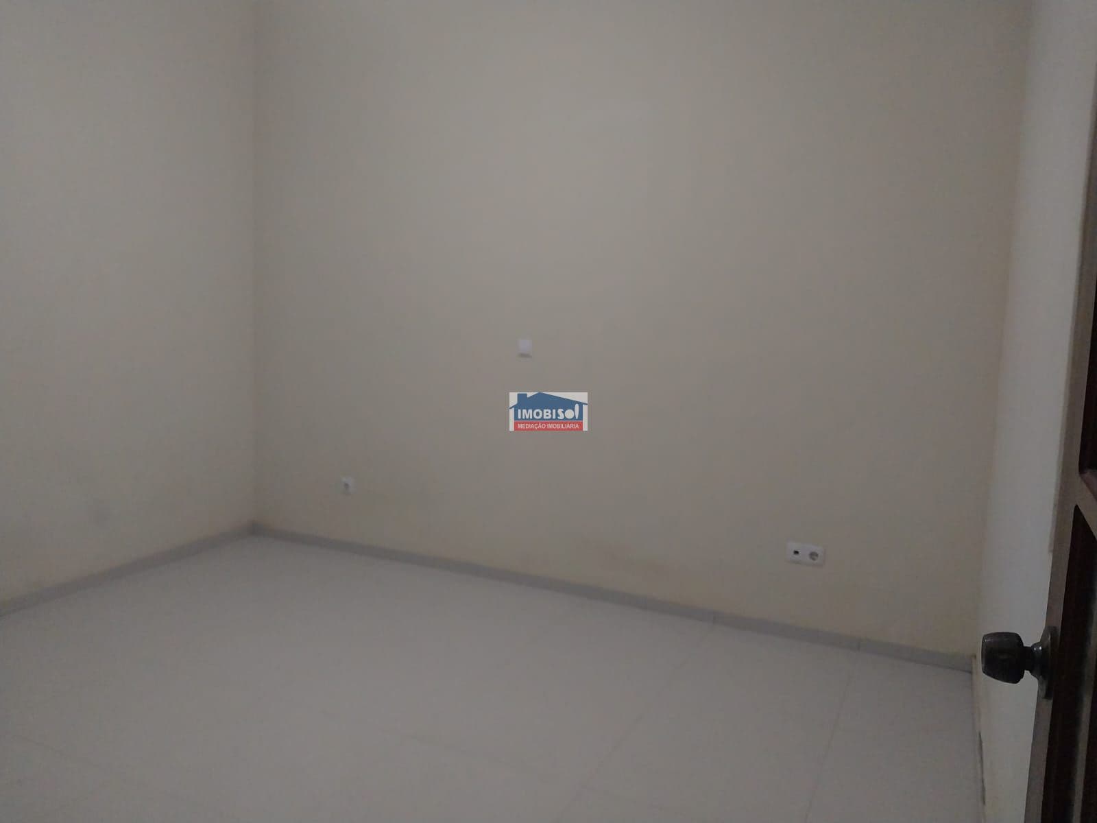 Apartamento T2 para arrendamento na Praia, Santiago — foto 3