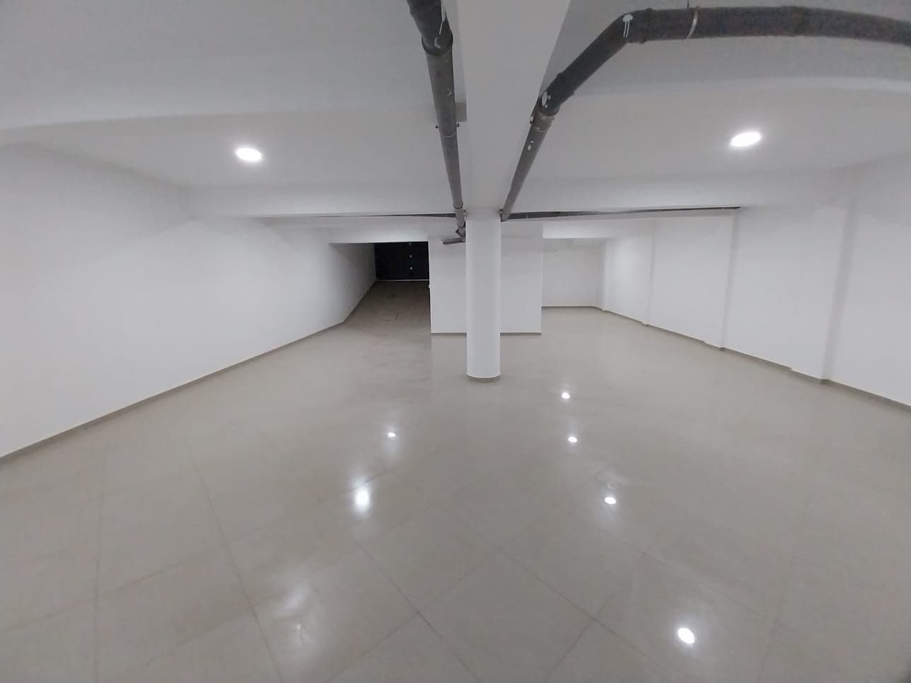 Garage for rent in Praia, Santiago — foto 3