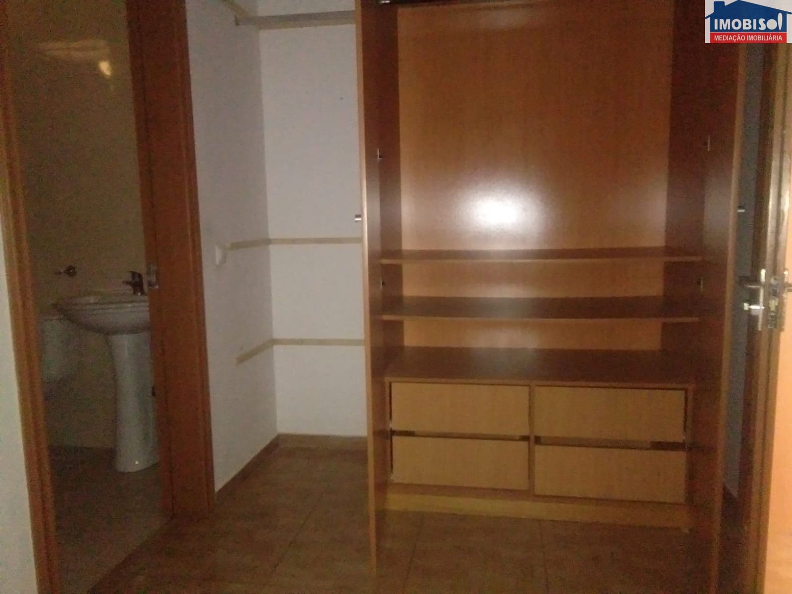 Apartamento T2 para arrendamento na Praia, Santiago — foto 5