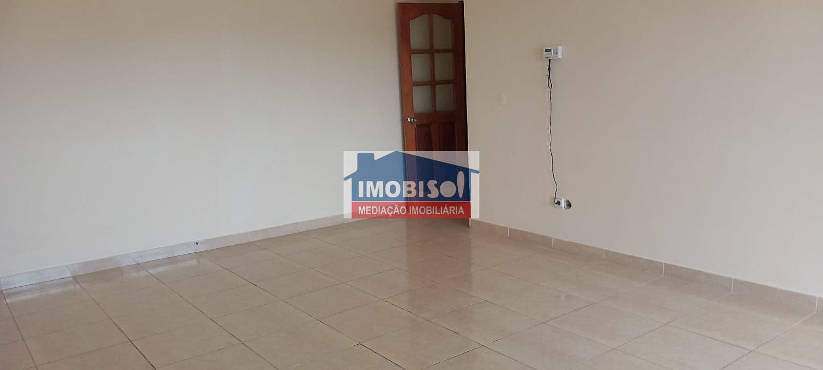 Apartment T4 for rent in Praia, Santiago — foto principal