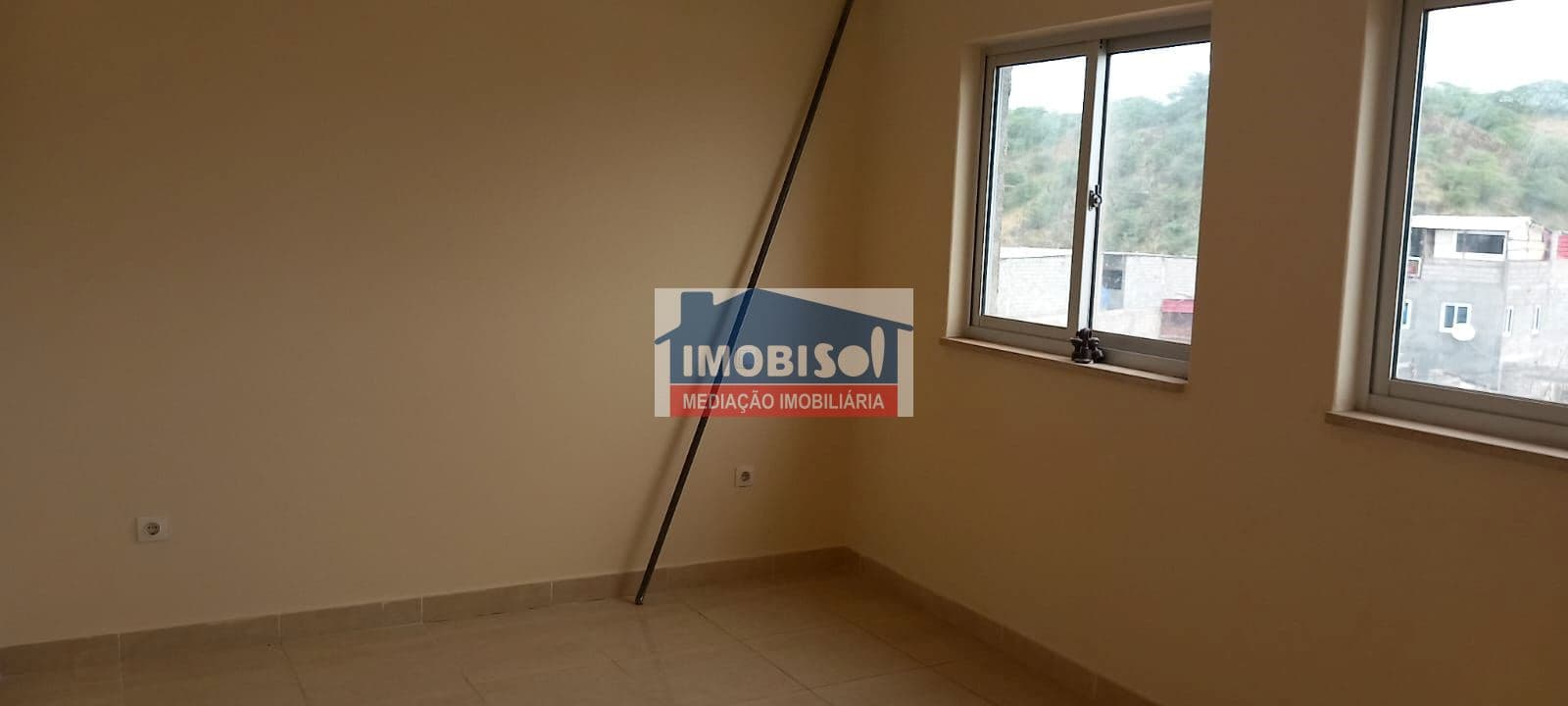 Apartment T4 for rent in Praia, Santiago — foto 3