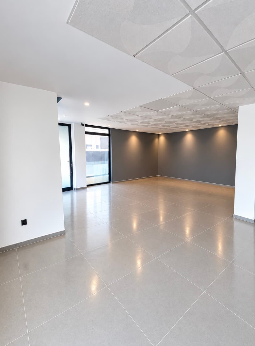 Commercial space for sale in PRAIA, Santiago