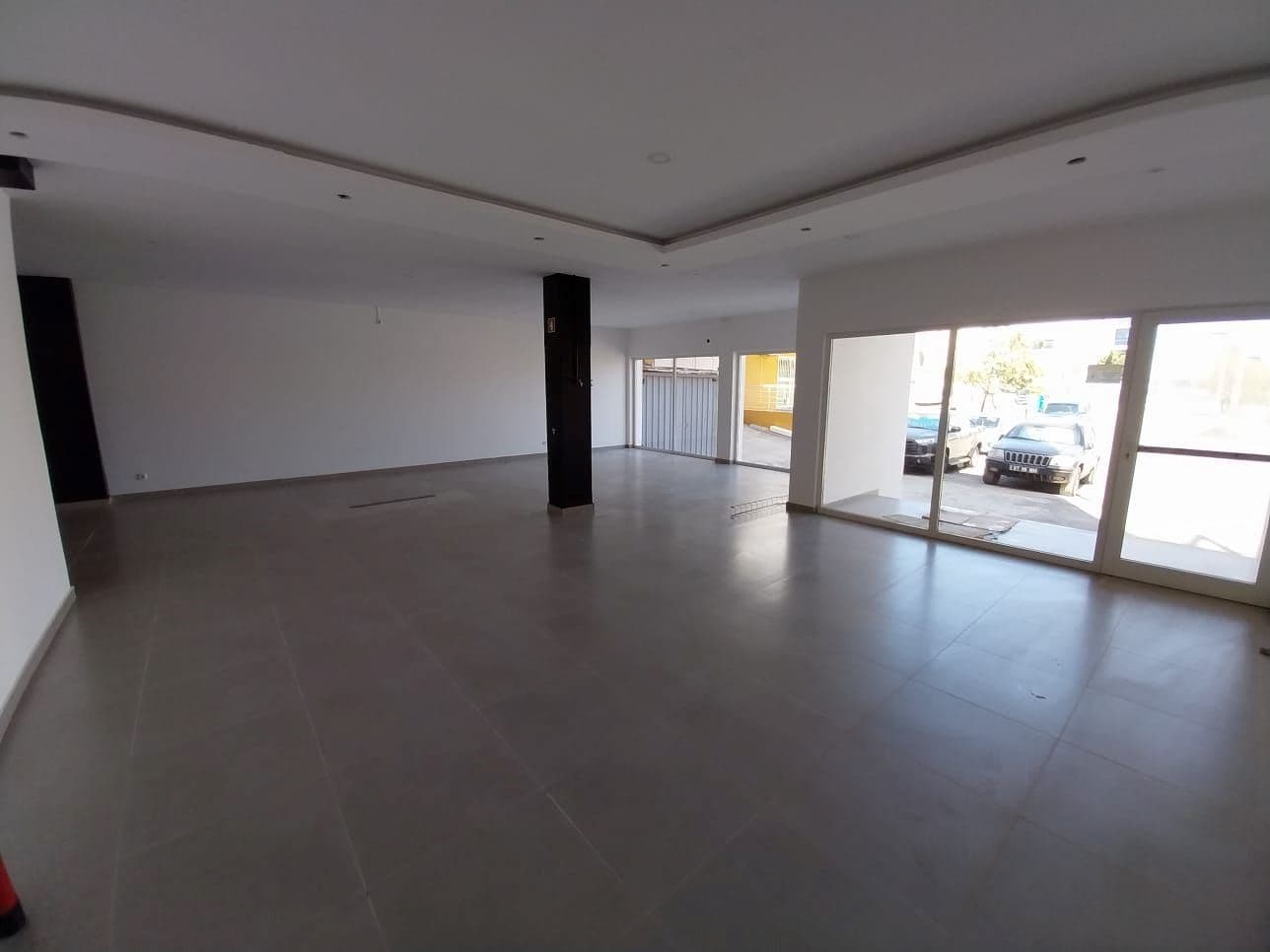 Commercial space for rent in Praia, Santiago — foto 3