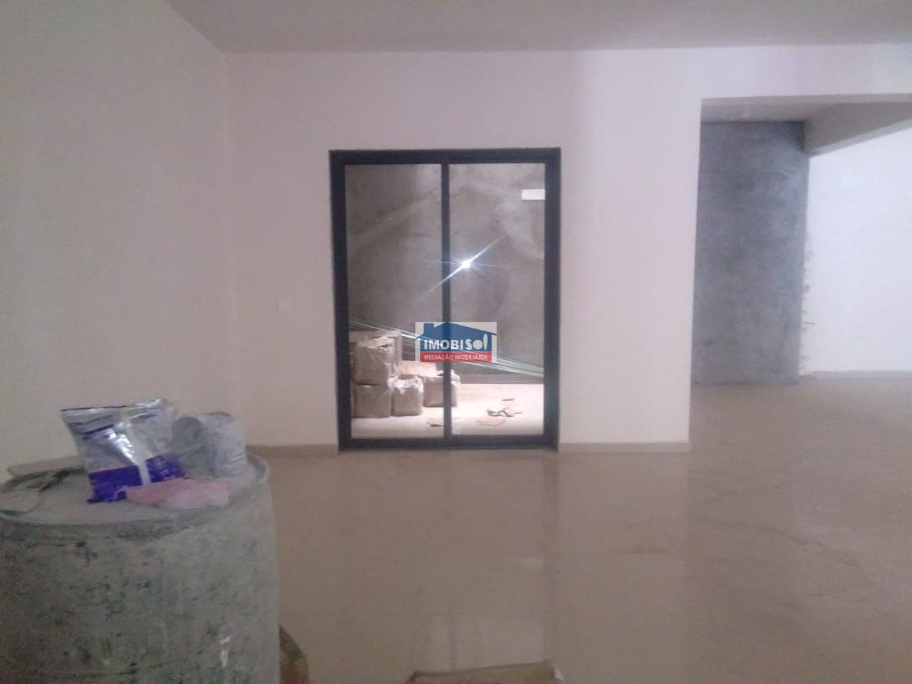 Commercial space for rent in Praia, Santiago — foto 2
