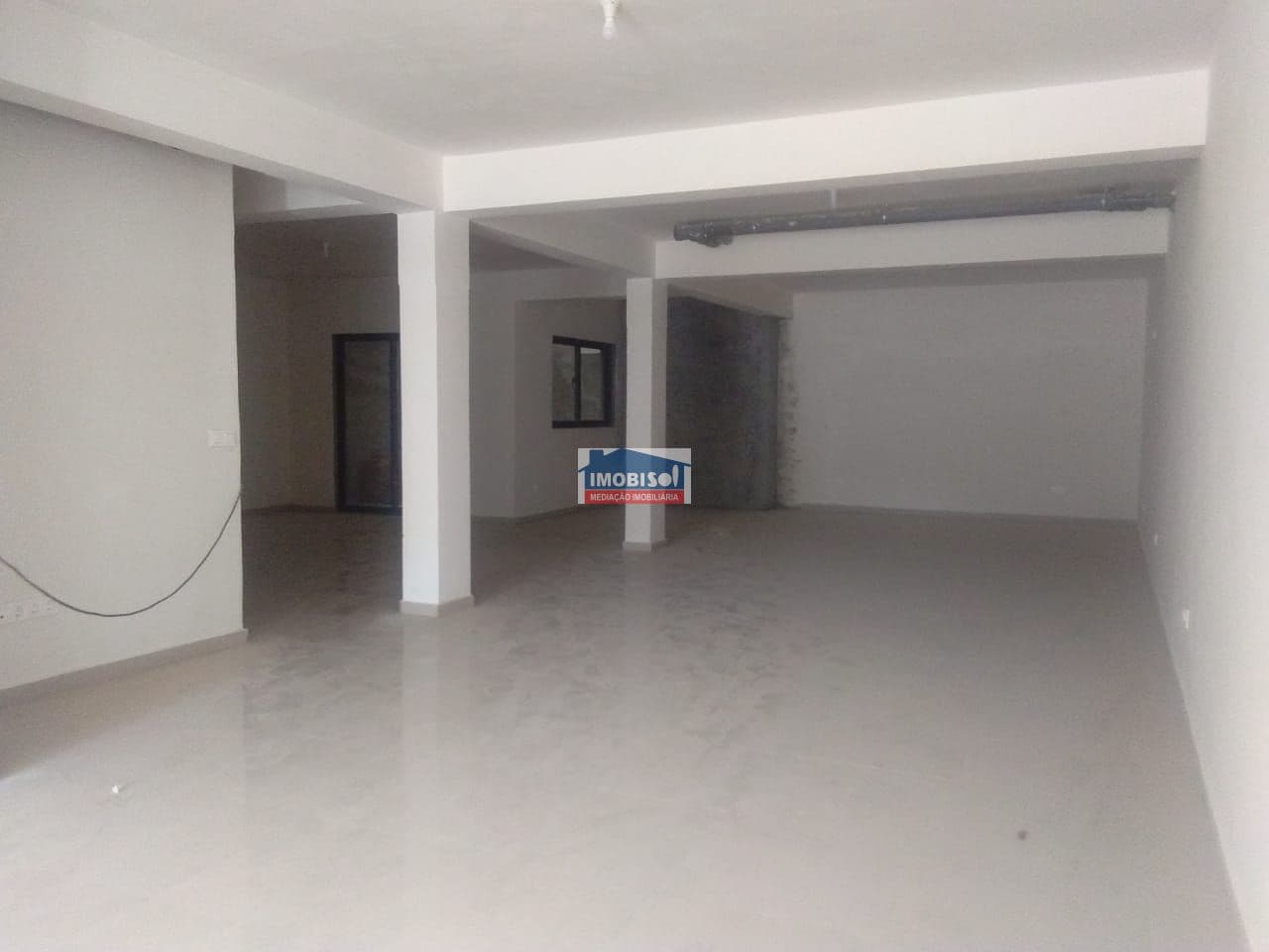Commercial space for rent in Praia, Santiago — foto 4