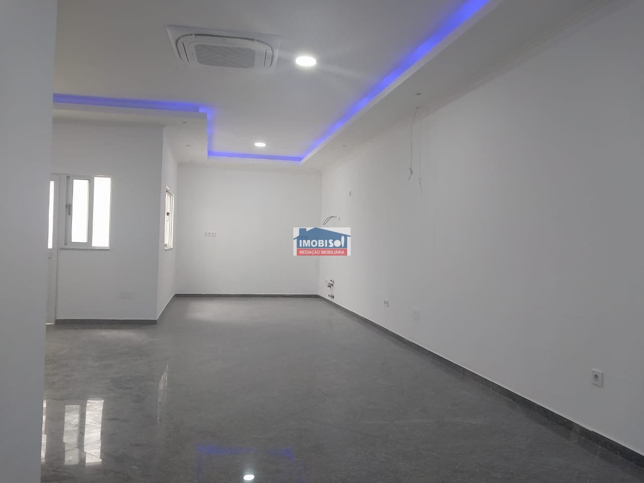 Espace commercial à louer à Praia, Santiago — foto 3